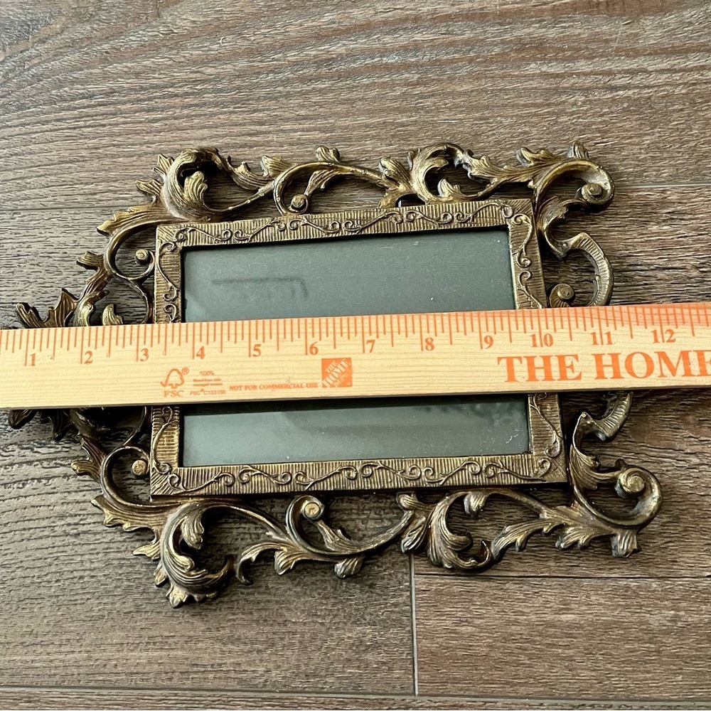 Vintage Rococ Style Brass Picture Frame 8/12 Inch - Picture 3 of 11